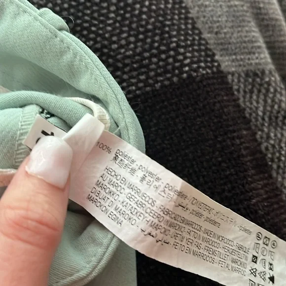 “Zara: Woman’s Cuffed Trousers size Large” - Picture 11 of 11